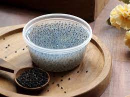 Manfaat biji selasih biasanya dipakai campuran es saat bulan puasa. 12 Manfaat Biji Selasih Untuk Kesehatan Kecantikan Dan Kesuburan Wanita Diadona Id