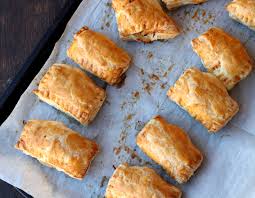Butter, flour, chicken broth, puff pastry, carrots, onion powder and 10 more pear puff pastry with mint and cassis marmita almond, pears, mint leaves, dark brown sugar, cassis, egg yolk and 4 more puff pastry filled with apricot in syrup l'antro dell'alchimista Chicken Puff Pastry Chicken Patties Food Pleasure Health