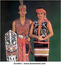 Budaya Dan Ciri Khas Kalimantan Timur Pakaian Tradisional Pakaian Menggambar Pakaian