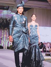 Baju pengantin songket womens fashion bridal wear on. Busana Raja Sehari