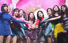 Read the article to find out if your favorite group is on the list! Rain Twice Mamamoo And Hyuna Tiktok China Have Blocked Accounts That S Why