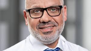 Hilfe bei Herzschwäche: Hilfe bei Herzschwäche: Anwar Hanna vom  Bitterfelder Klinikum erlangt zusätzliche Qualifikation