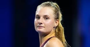 Даяна ястремская — победительница трёх турниров wta в одиночном разряде. Foto Dayana Yastremskaya V Kupalnike Gotovitsya K Novomu Sezonu