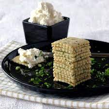 Sour Cream And Chive Crackers Egg Free Low Carb So Simple Gluten Free Sugar Free Recipes With 5 Ingredients Or Less Recipe Low Carb Crackers Sugar Free Recipes Low Carb Chips