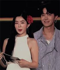 Irene's bias in bts is namjoon #redvelvet #irene #btsbillboardtopsocialartist #namjoon #bias. Jhope Irene Gif Jhope Irene Bts Discover Share Gifs