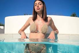 OnlyFans, Michelle Comi gira un film per adulti ma scopre che lui è  minorenne | Foto 1 - Affaritaliani.it