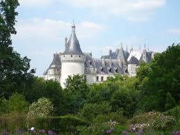 Plaisir de la cheminée, belle vaisselle guests at the holiday home can enjoy hiking and fishing nearby, or make the most of the sun terrace. Domaine Regional De Chaumont Sur Loire Comite Des Parcs Et Jardins De France