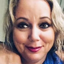 Whole Foods or Gelsons for premade Thanksgiving meal for 14?