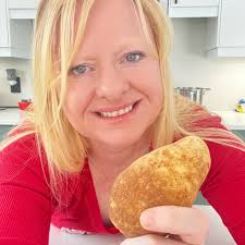 Watch to find out what we're planting over Christmas! It's the PERFECT time  to plant! #outdoorplants #gardenplants