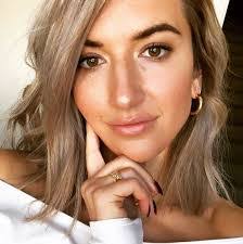 Dawn Luster's Instagram, Twitter & Facebook