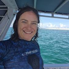 What are the pros and cons of studying Master of Marine Biology at JCU  versus UWA for an international student?