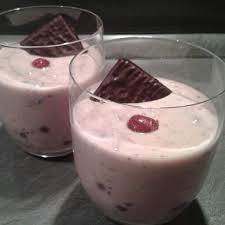 After Eight Quarkcreme Mit Kirschen Rezept Quarkcreme Quark Kirschen