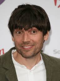 280 resultados de imágenes, fotos de stock e ilustraciones libres de  regalías para Alex james