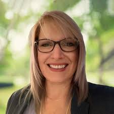 Laura Roland's Instagram, Twitter & Facebook