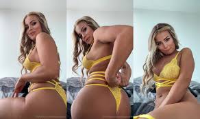 Fcknpeach Takes Off Bra With A Quick Peek Of Her Pink Nipples | PimpBunny