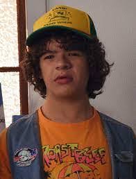 Dustin Strange's Instagram, Twitter & Facebook