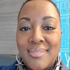 Vivian Mcleod's Instagram, Twitter & Facebook