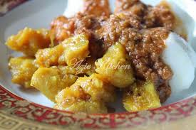 Bukan hanya ayam goreng, tetapi pelbagai resepi ayam yang anda boleh cuba. Kuah Kacang Dan Sate Ayam Goreng Azie Kitchen
