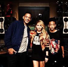 American Celebrities Who Love K Pop Lady Gaga Jonas Brothers Will Smith Nina Dobrev And More More Http Www Kpop Jaden Smith Will Smith Kpop Girl Bands