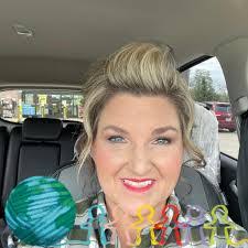 Laura Stutts's Instagram, Twitter & Facebook