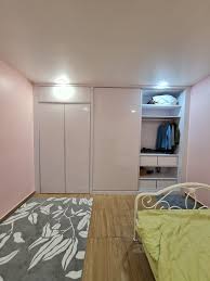 Bilik tidur yang gelap dan dramatik. Selesai Kabinet Dapur Tv Set Bilik Tidur Murah Kuantan Facebook