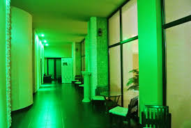 Piscina interioara a hotelului a fost in renovare cu toate ca erau foarte multi turisti cazati si nu am localizare: Hotel Afrodita Resort Spa È™i O VizitÄƒ La BÄƒile Herculane Extravita