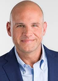 Silvia Wilcox's Instagram, Twitter & Facebook