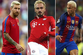 Hummels didn't give any indication that his hair was blonde before last night's tie against rb leipzig at the allianz arena, and a lot of people were surprised when he sported the blonde bombshell. The Dye Hards Xi A Complete Team Of Players Who Foolishly Went Blond In 2016 Mirror Online