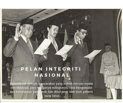 Tun abdullah badawi is a malaysian politician who served as the country's prime minister from 2003 and 2009. Legasi Tun Abdullah Ahmad Badawi Facebook