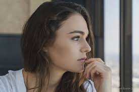 Sophie Skelton British Actress Outlander Outlander Starz Richard Rankin