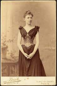 Happygolovely Fashion Historical Dresses Gothic Fashion