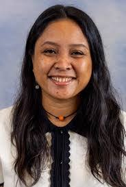 Marie Toves's Instagram, Twitter & Facebook