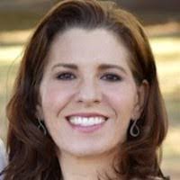 Lesley Dotson's Instagram, Twitter & Facebook