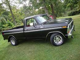 Seriously I Genuinely Appreciate This Coloring For This 1971 F150 1971f150 Ford Trucks 1979 Ford Truck Classic Ford Trucks