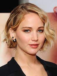 Sorry Lobs The Wob Is The New Must Have Haircut Jennifer Lawrence Hair Short Hair Styles Curly Bob Hairstyles