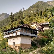 A Traditional Kathkhuni Architectural Styles House Near Jibhi In Kullu District Of Hima Historical Architecture Himachal Pradesh Vernacular Architecture