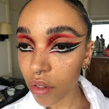 The Story Behind FKA Twigs' Mesmerizing Magdalene Tour Makeup
