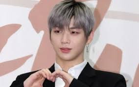 Baru saja memulai debutnya pada 7 agustus 2020 tahun lalu ini merupakan grup hasil survival show yg treasure box dari agensi yg entertainment. Jauhi Member Wanna One Usai Konflik Dengan Agensi Kang Daniel Malah Didukung Fans
