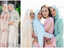 Shandy mengunggah foto sedang mengenakan baju renang atau pakaian sejenis bodysuit. 7 Potret Keharmonisan Shandy Aulia Dan Kakaknya Yang Beda Keyakinan Hot Liputan6 Com