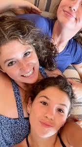 Renee Manning's Instagram, Twitter & Facebook