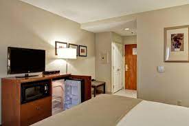 Ocean front view king room. King Executive Room Picture Of Holiday Inn Express Suites Guelph Tripadvisor