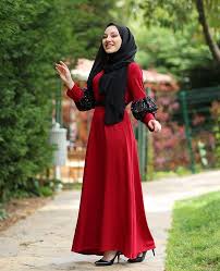 Instagram Da Semra Butik Online Alisveris Yeni Sezon Muhtesem Bir Elbise Standart Beden Elbise Tam Boy 140cm Krep Kumas Kol Ve Kemeri In 2020 Fashion Dresses Worn