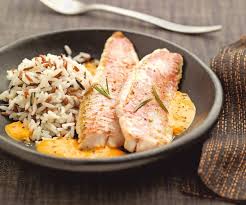 Recette Avec Astuce De Cyril Lignac Filets De Rougets Au Coulis De Poivron Recette En 2020 Coulis De Poivron Recettes De Cuisine Cuisine Poisson