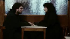 Sin dejar de lado el desarrollo de las historias individuales de los personajes más relevantes. El Lado Oscuro Del Corazon Pelicula Completa