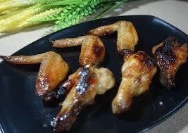 Although she had set chicken wings aside to make soup, teressa decided to throw them into the hot fryer to crisp them up. How To Prepare Perfect Honey Chicken Wings Ala Pizza Hut Tahniah