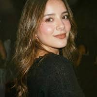 2400+ perfiles de «Michele»