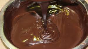 سنة أولى مطبخ طريقة تسييح الشوكولاتة في المنزل بشكل صحيح Melting Chocolate Chocolate Food
