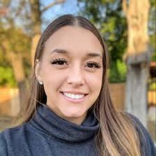 Marci Logan's Instagram, Twitter & Facebook