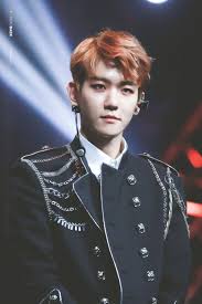 baekhyun 170408 5th yinyuetai v chart awards credit