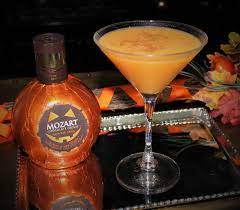 Pumpkin Martini - Mozart Pumpkin Cream Vodka Topped With Cinnamon Mozartpumpkin Pumpkin Martini Pumpkin Chocolate Pumpkin Spice